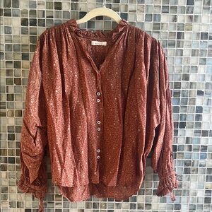 Doen Brown Blouse with Mandarin Collar and 3/4 Sleeves